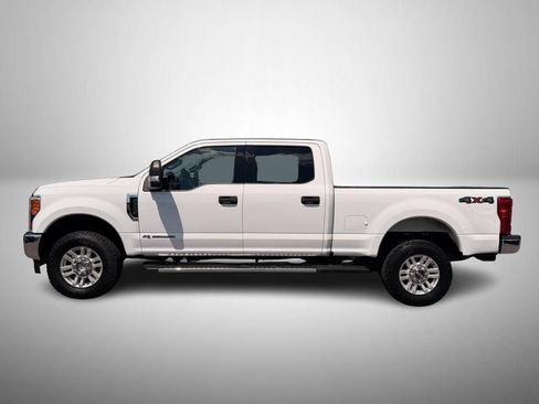 Used 2017 Ford F250 XLT AWD/4WD image 6