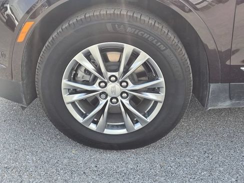 Used 2021 Cadillac XT5 Premium Luxury FWD image 9