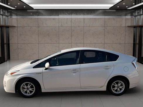 Used 2010 Toyota Prius Five FWD image 8