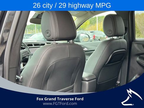 Used 2023 Buick Encore GX Preferred w/ Cold Weather Comfort Package AWD/4WD image 28