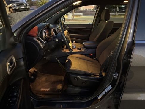 Used 2014 Jeep Grand Cherokee Laredo w/ Quick Order Package 23E image 21