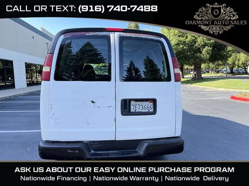 Used 2004 Chevrolet Express 1500 RWD image 6