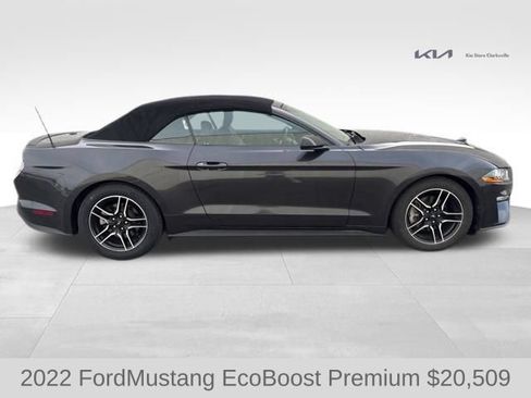 Used 2022 Ford Mustang Premium RWD image 9
