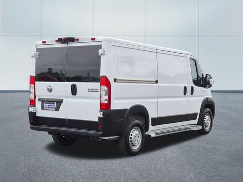 Used 2025 RAM ProMaster 2500 w/ U-Haul Equipment Group FWD image 6