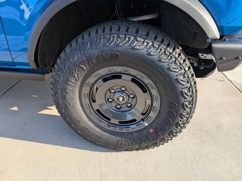 New 2025 Ford Bronco Badlands image 10