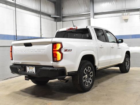 Used 2024 Chevrolet Colorado Z71 AWD/4WD image 26