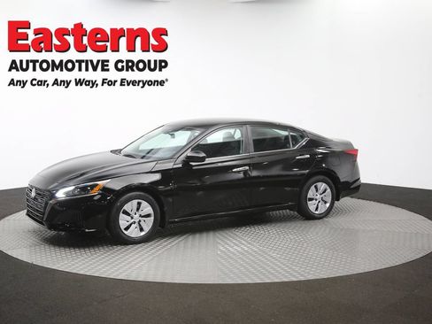 Used 2023 Nissan Altima 2.5 S FWD image 56