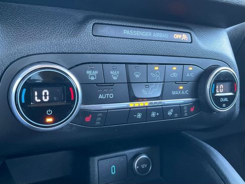 Used 2020 Ford Escape Titanium image 59