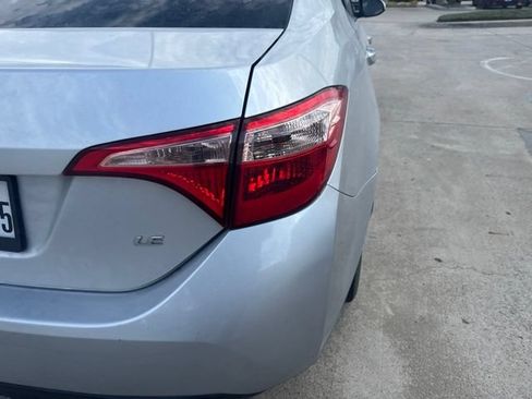Used 2017 Toyota Corolla LE FWD image 3