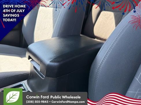 Used 2017 Toyota Tacoma TRD Off-Road w/ Premium & Technology Package AWD/4WD image 22