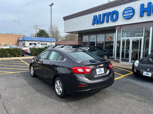 Used 2017 Chevrolet Cruze LT image 11