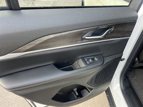 New 2025 Jeep Grand Cherokee Limited image 16