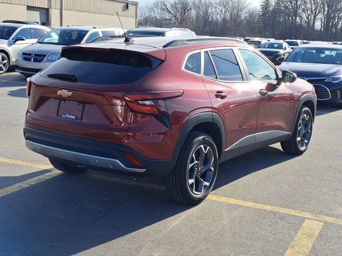 Used 2025 Chevrolet Trax LT w/ Driver Confidence Package image 23