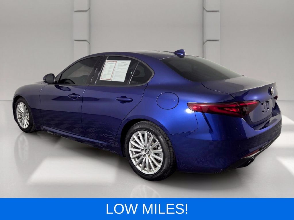 Used 2022 Alfa Romeo Giulia Sprint RWD image 6