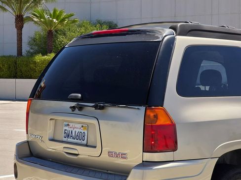 Used 2006 GMC Envoy XL SLE w/ Sle Preferred Equipment Group image 9