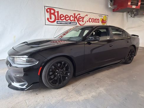 Used 2020 Dodge Charger Scat Pack RWD image 2