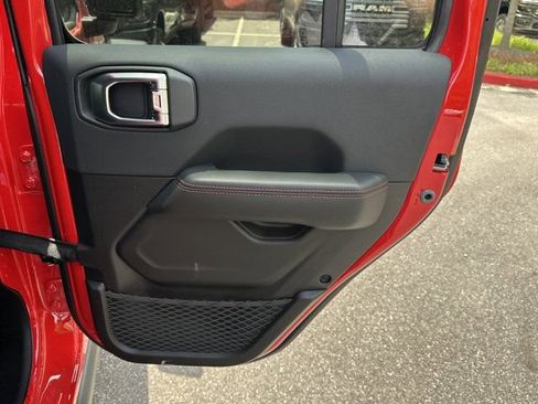 New 2026 Jeep Wrangler Unlimited Rubicon AWD/4WD image 16