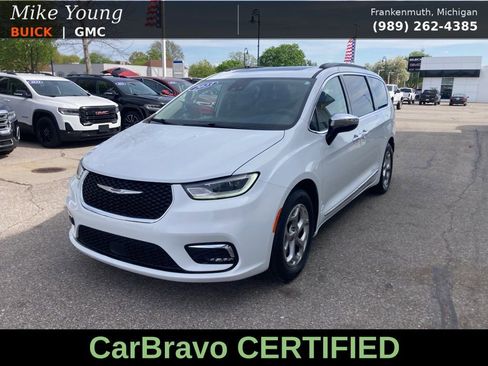 Used 2023 Chrysler Pacifica Limited FWD image 1
