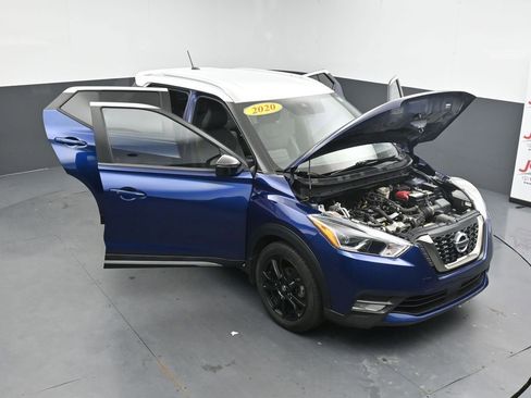 Used 2020 Nissan Kicks SR w/ SR Premium Package FWD image 39