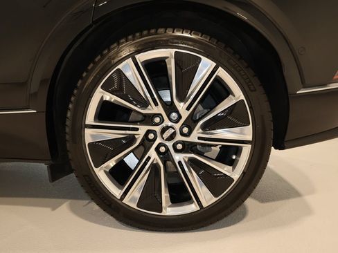 Certified 2026 Cadillac Lyriq Signature Luxury w/ Nappa Leather Package AWD/4WD image 33