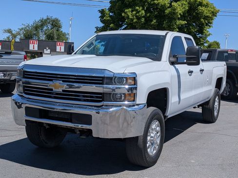 Used 2015 Chevrolet Silverado 2500 W/T w/ Snow Plow Prep Package AWD/4WD image 10