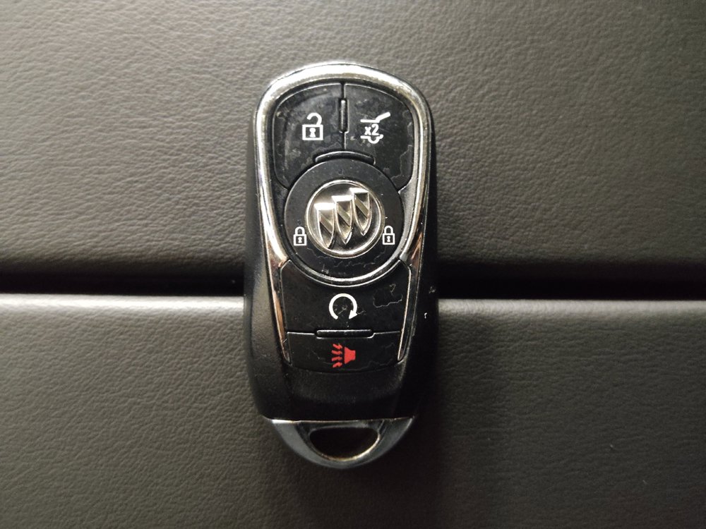 Used 2017 Buick Envision Essence FWD image 32