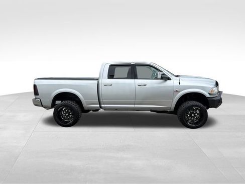 Used 2015 RAM 2500 Laramie AWD/4WD image 2