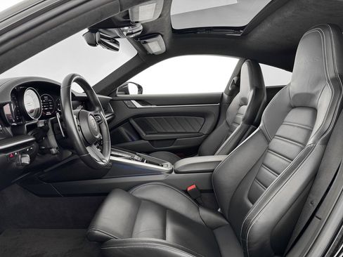 Used 2022 Porsche 911 Turbo S image 16