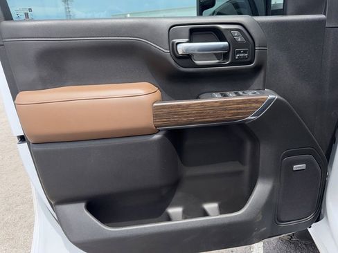 Used 2022 Chevrolet Silverado 2500 High Country w/ Technology Package image 30