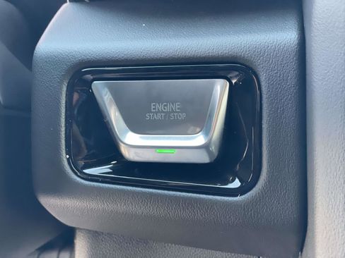 New 2026 GMC Yukon XL Elevation image 16