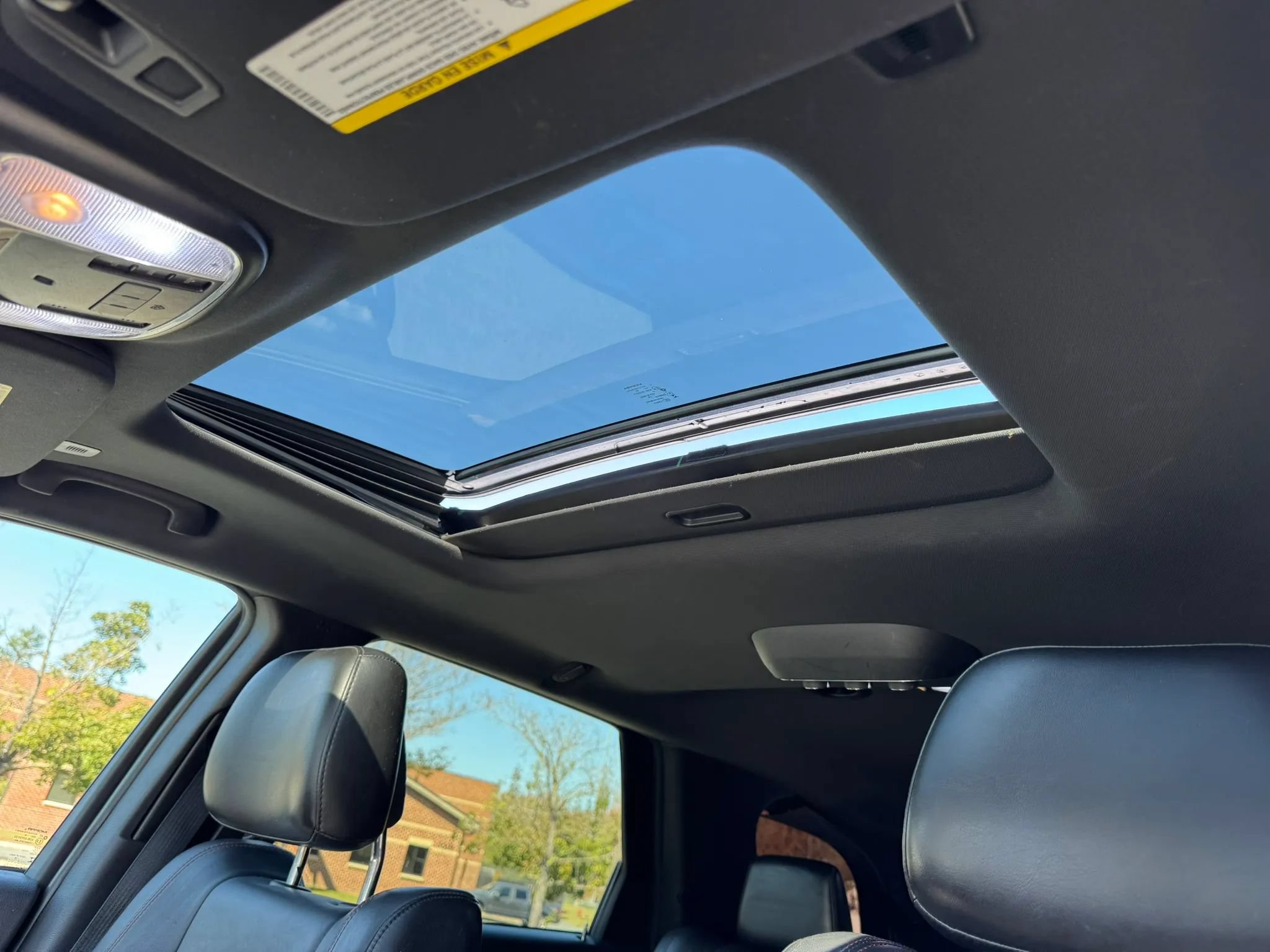 Used 2018 Dodge Durango R/T w/ Blacktop Package AWD/4WD image 13