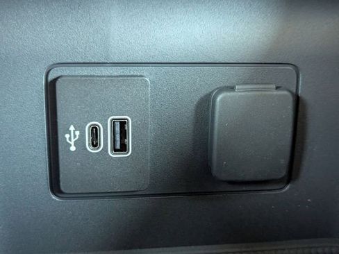 New 2026 Ford Explorer Active image 23