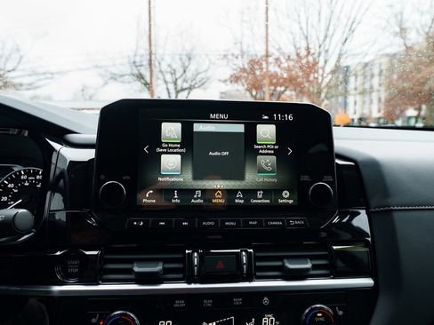 New 2025 Nissan Pathfinder SL image 13