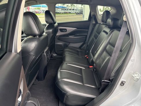 Used 2023 Nissan Murano SV w/ SV Midnight Edition Package image 17