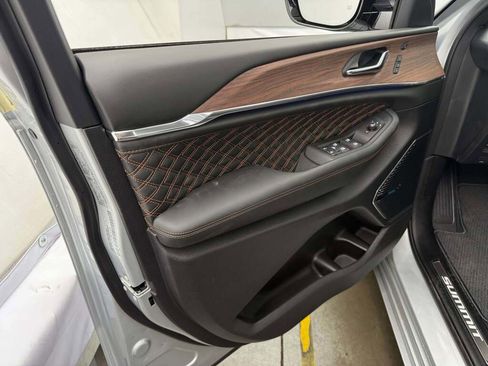 New 2025 Jeep Grand Cherokee Summit image 26