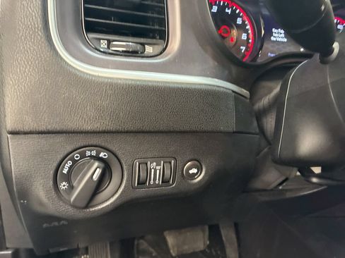 Used 2022 Dodge Charger SXT w/ Blacktop Package RWD image 26