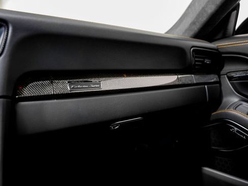 Used 2018 Porsche 911 Turbo S image 19