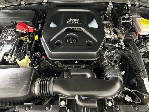 Used 2020 Jeep Wrangler Unlimited Rubicon w/ Dual Top Group image 32