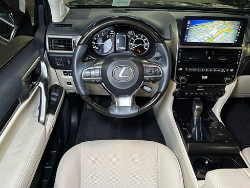 Used 2023 Lexus GX 460 Premium w/ Premium Plus Package image 22