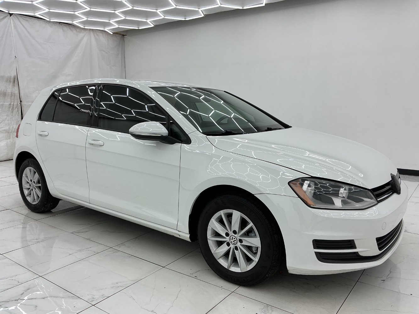 Used 2016 Volkswagen Golf S FWD image 7