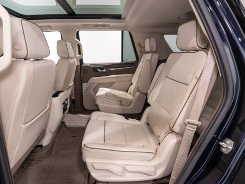 Used 2023 GMC Yukon Denali AWD/4WD image 34