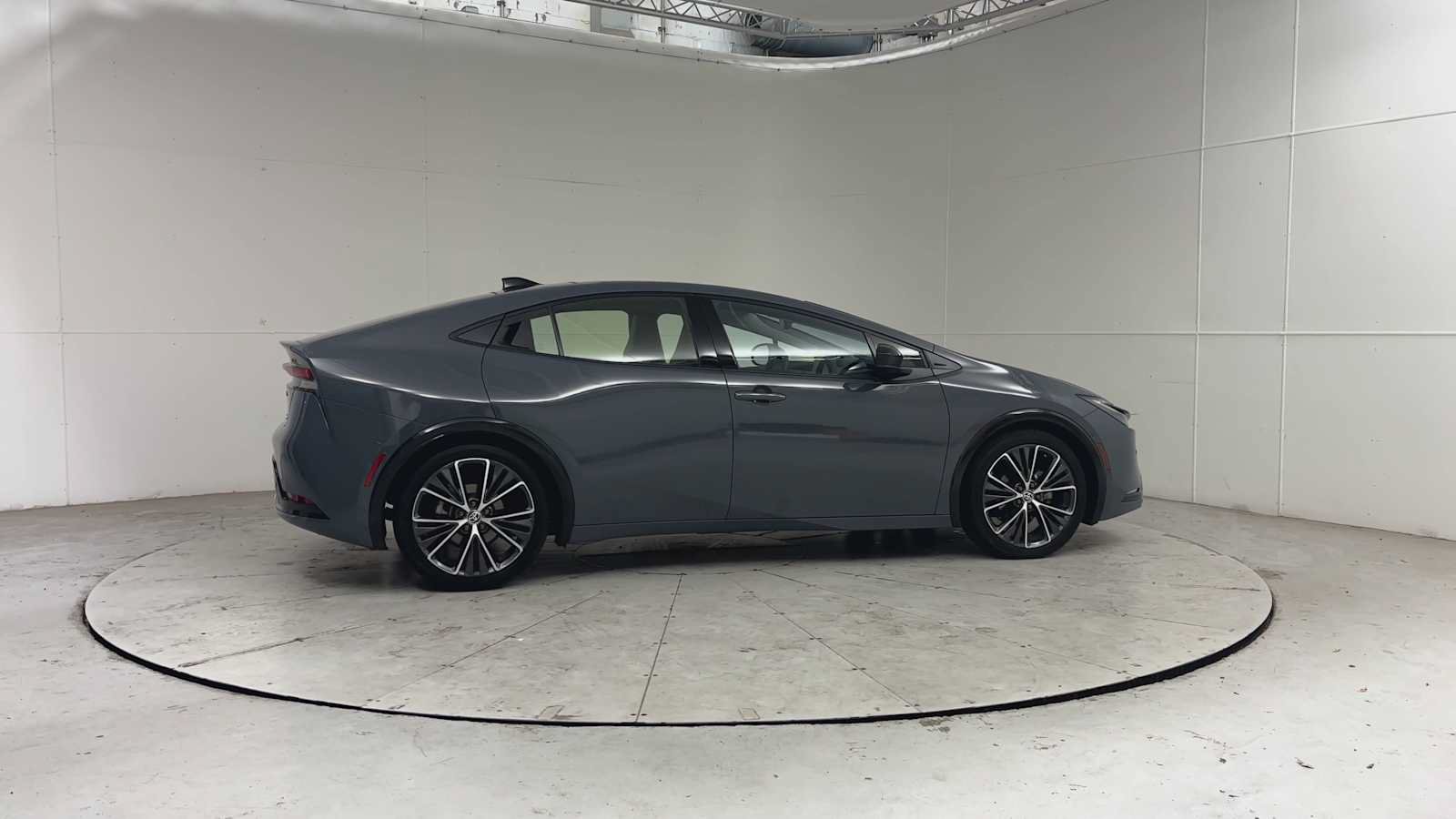 Used 2024 Toyota Prius Limited w/ Limited Premium Package FWD image 3