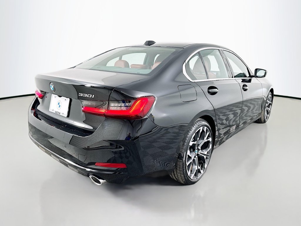 Used 2026 BMW 330i Sedan w/ Premium Package RWD image 5