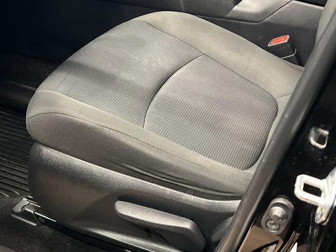 Used 2024 Toyota RAV4 LE image 12