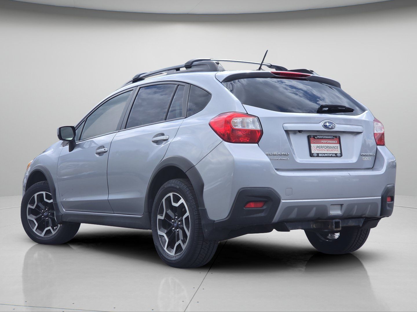 Used 2016 Subaru Crosstrek 2.0i Premium w/ Moonroof Package AWD/4WD image 21