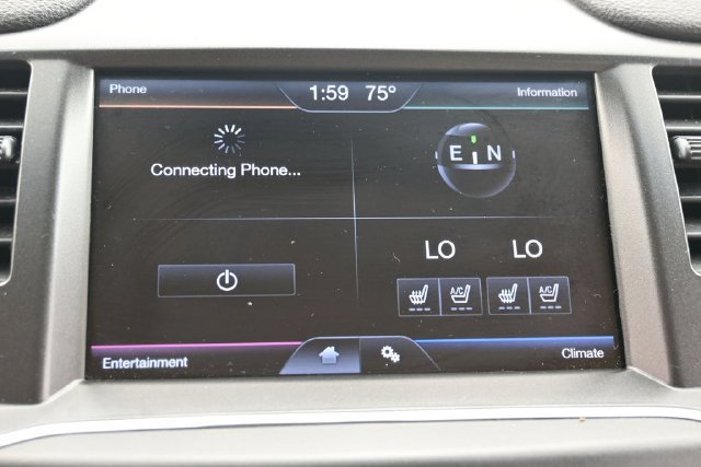 Used 2013 Lincoln MKS FWD image 23