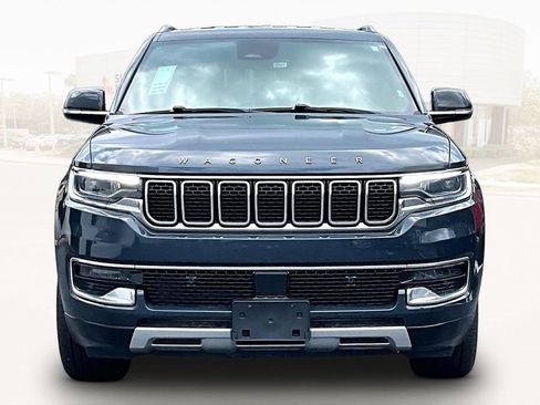 Used 2023 Jeep Wagoneer Series II AWD/4WD image 2
