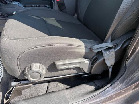Used 2019 Jeep Wrangler Unlimited Sport S AWD/4WD image 27