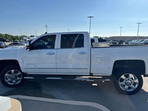 Used 2018 Chevrolet Silverado 2500 LTZ w/ Duramax Plus Package AWD/4WD image 5