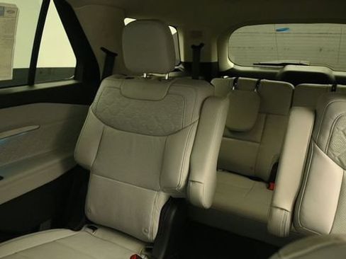 New 2026 Ford Explorer Platinum w/ LUX Leather Package AWD/4WD image 22